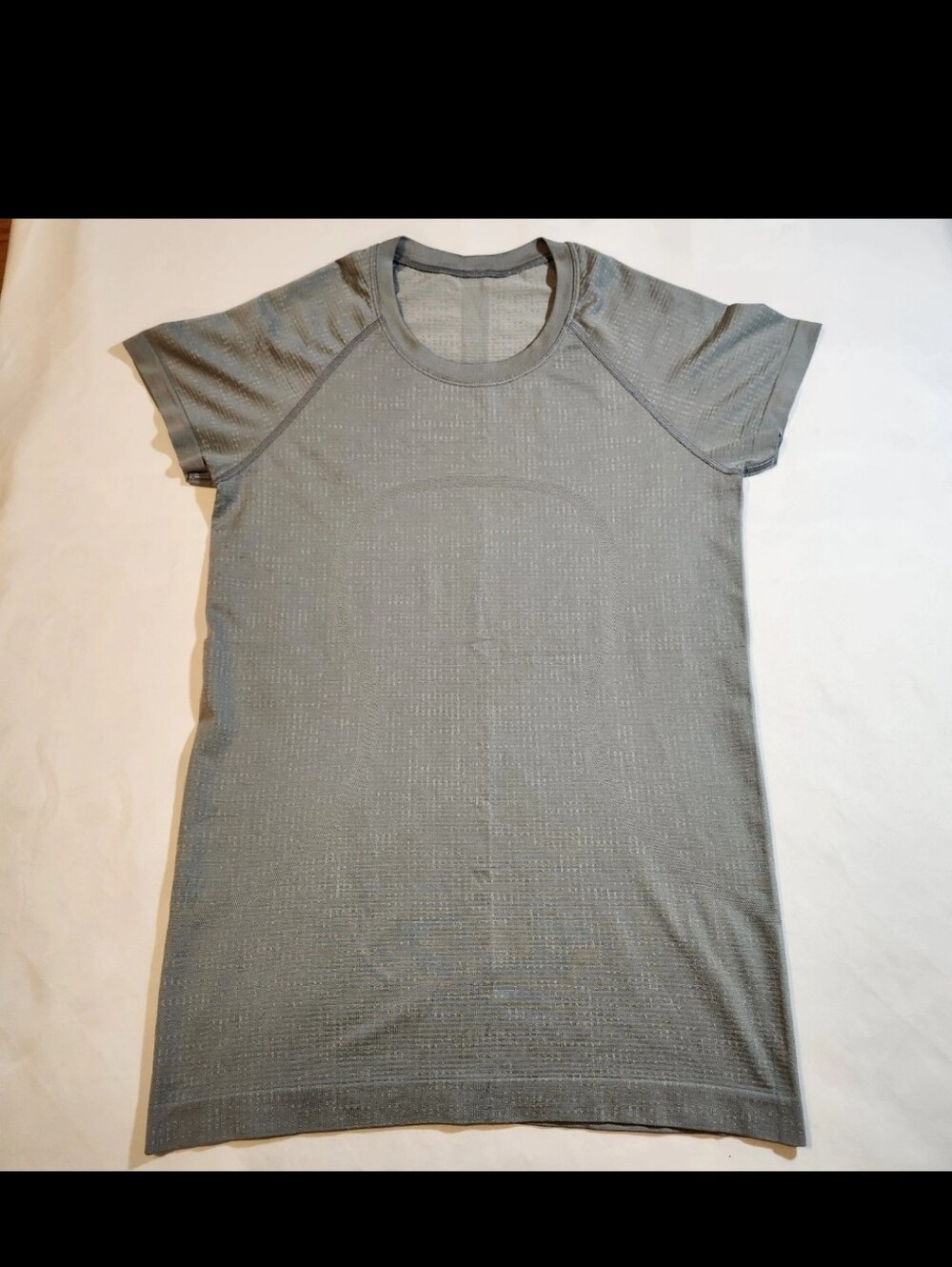 Lululemon Swiftly Tech SS 2.0 Shirt Womens 8 Grey Jacquard Seamless Run Top